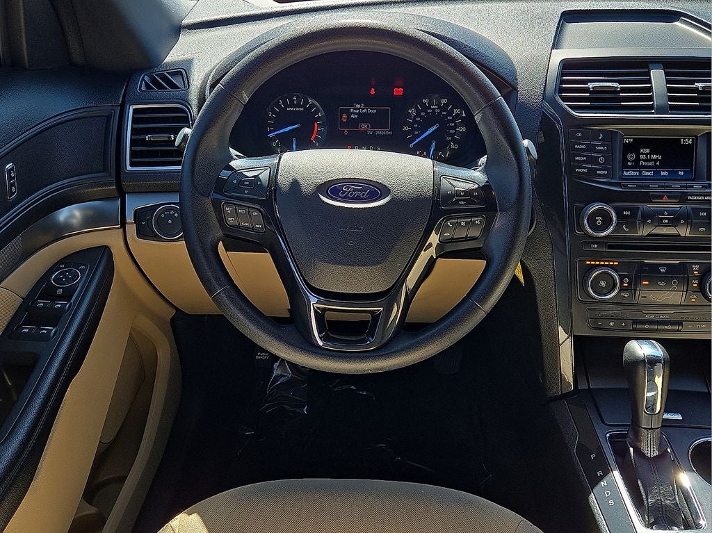2017 Ford Explorer Base