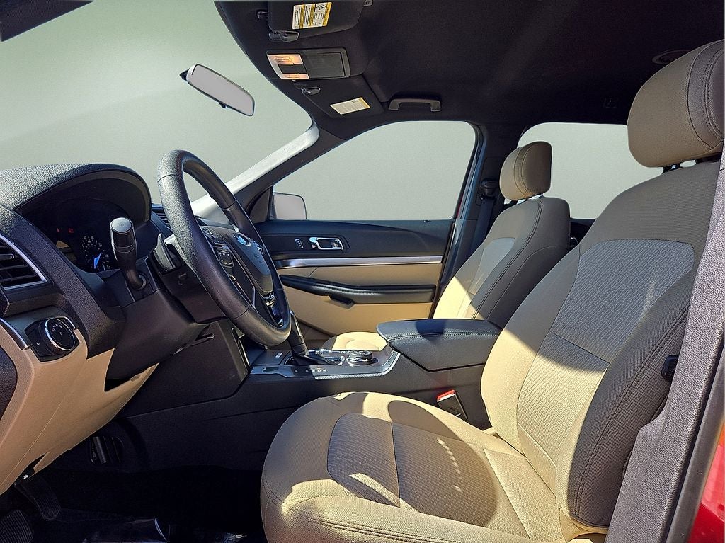 2017 Ford Explorer Base
