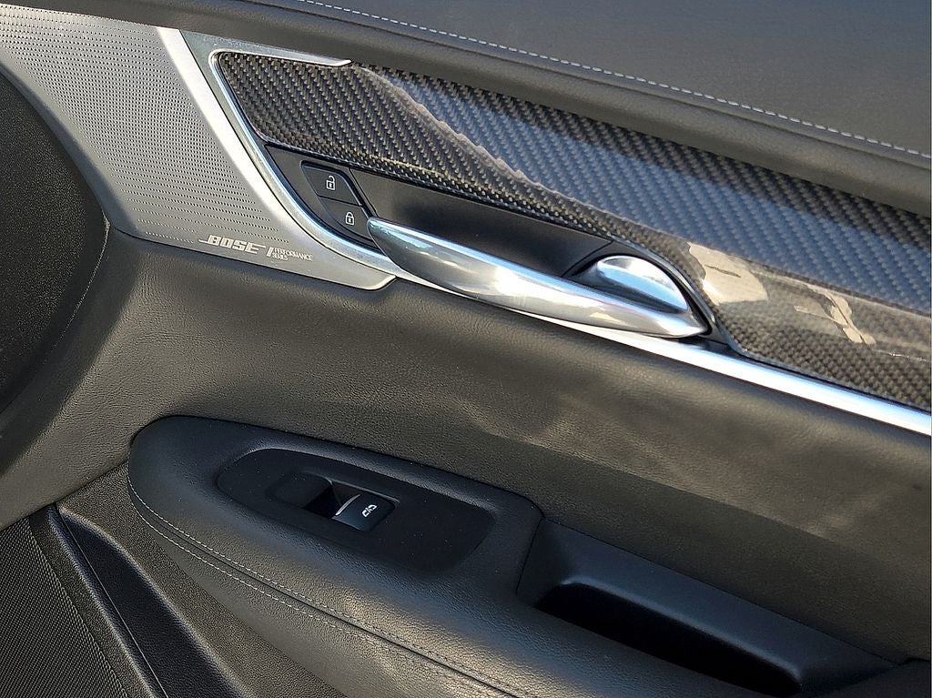 2025 Cadillac XT6 Sport