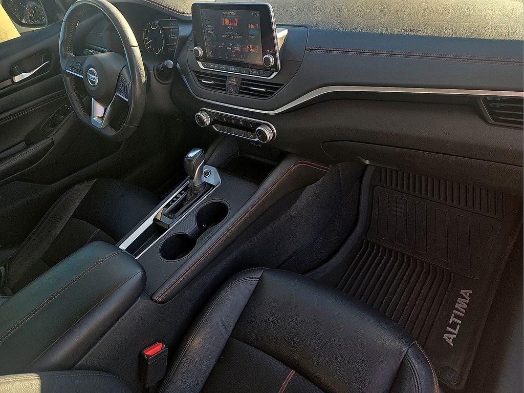 2022 Nissan Altima 2.0 SR