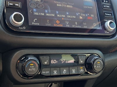 2023 Nissan Kicks SR