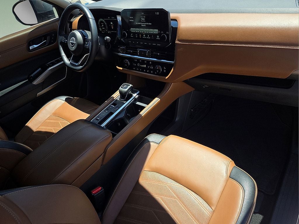 2024 Nissan Pathfinder Platinum