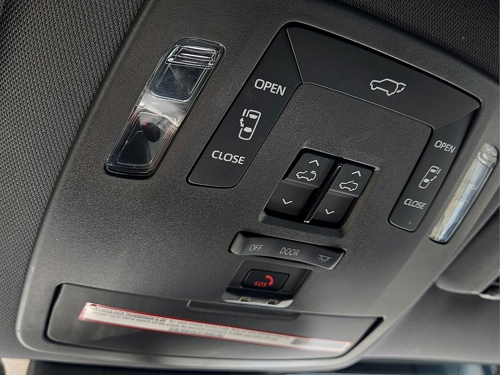 2021 Toyota Sienna XSE 7 Passenger