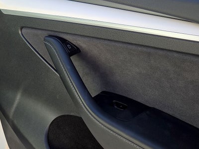 2025 Tesla Model Y Long Range