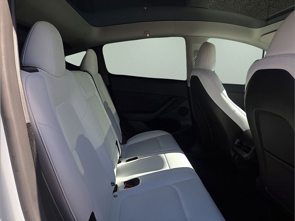 2025 Tesla Model Y Long Range