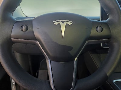 2025 Tesla Model Y Long Range