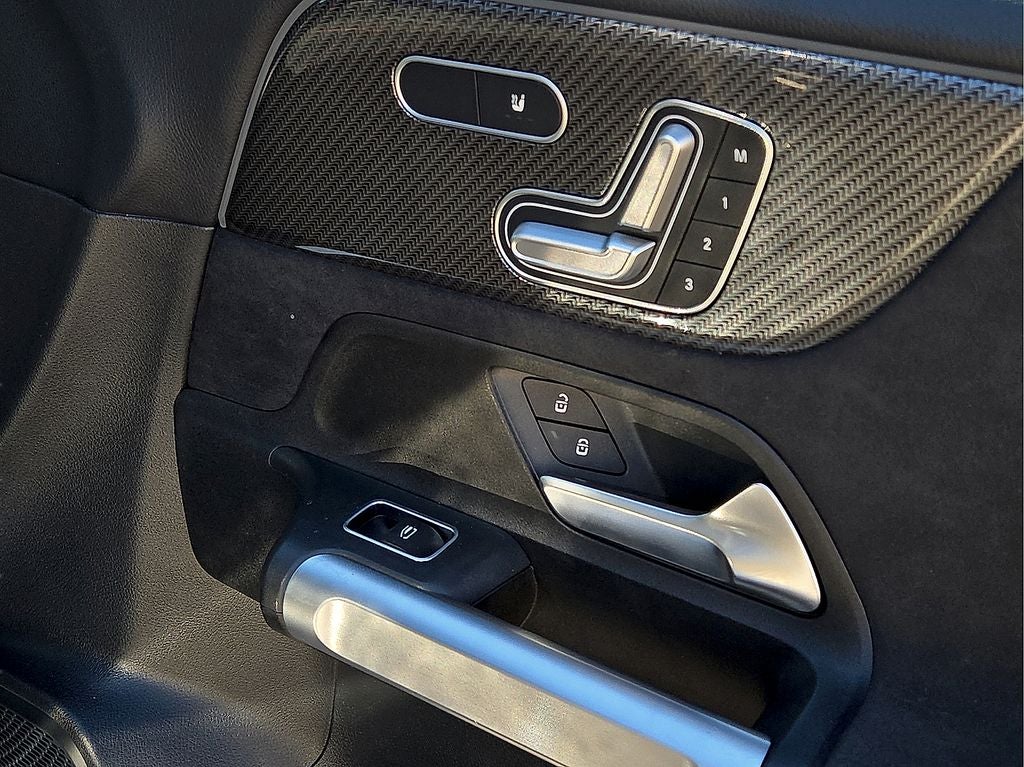 2024 Mercedes-Benz GLB GLB 250