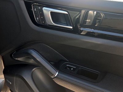2022 Porsche Cayenne Base