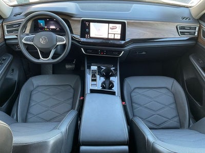 2024 Volkswagen Atlas 2.0T SE w/Technology