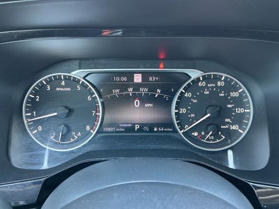 2022 Nissan Pathfinder SL