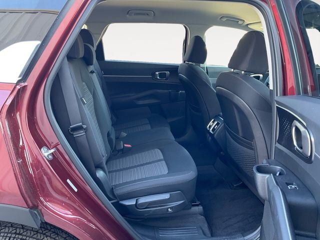2025 Kia Sorento LX