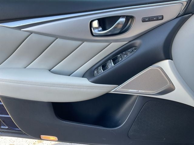 2022 INFINITI Q50 LUXE