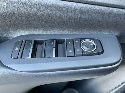 2025 Toyota Prius Plug-In Hybrid SE