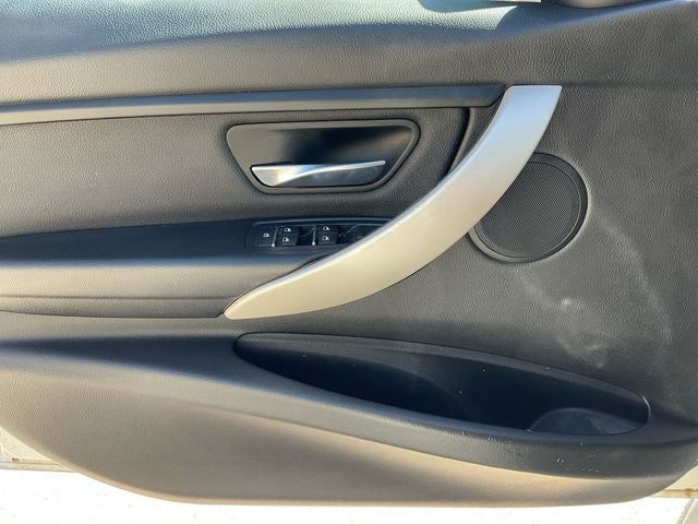 2018 BMW 3 Series 320i