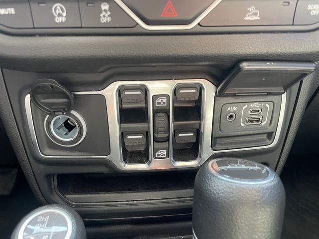 2024 Jeep Gladiator Sport