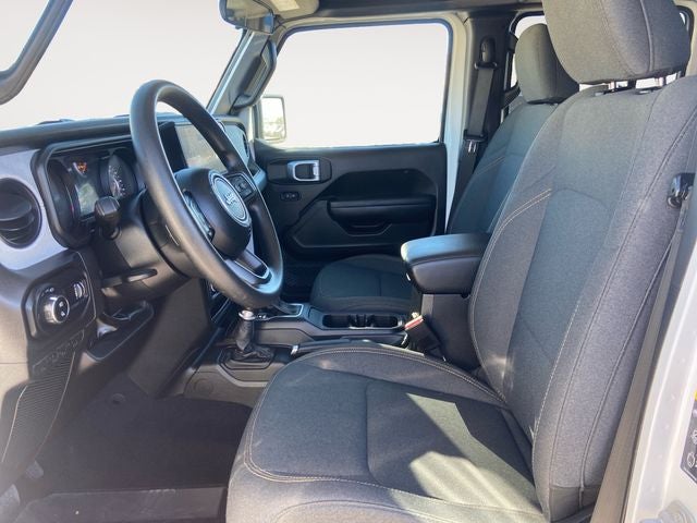 2024 Jeep Gladiator photo 4