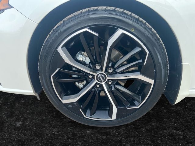 2024 Nissan Altima SR