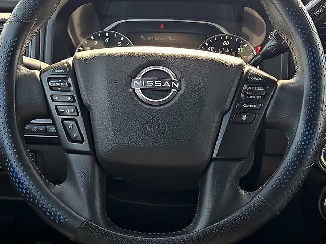 2023 Nissan Titan SV
