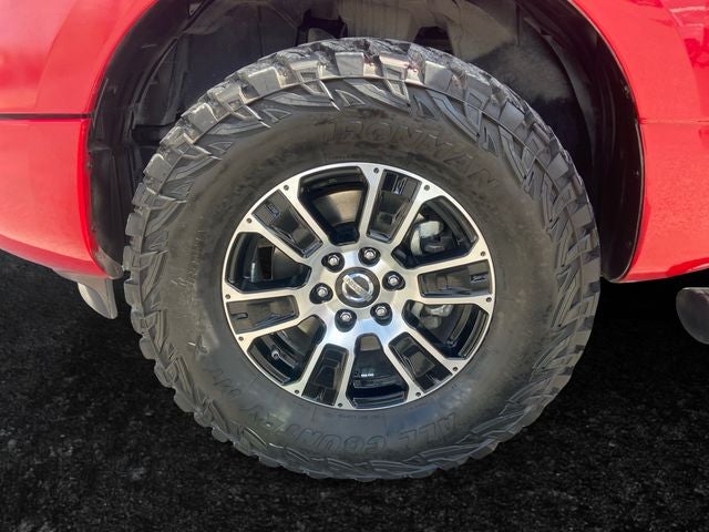 2022 Nissan Titan SV