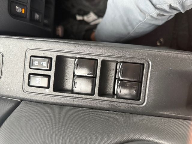 2024 Nissan Frontier Crew Cab SV