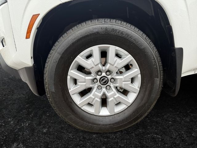 2024 Nissan Frontier Crew Cab SV