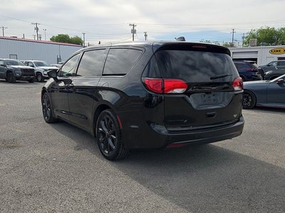 2020 Chrysler Pacifica Touring