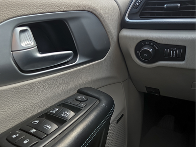 2018 Chrysler Pacifica Hybrid Limited