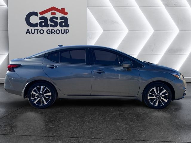 2022 Nissan Versa SV