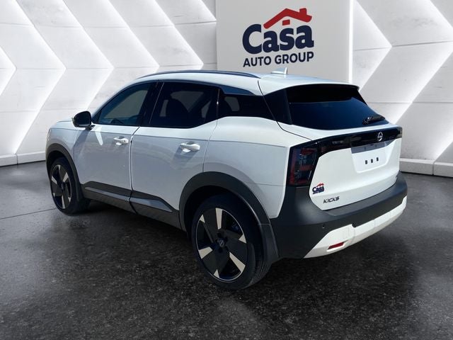 2025 Nissan Kicks SR