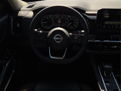 2024 Nissan Pathfinder SL Nissan Certified