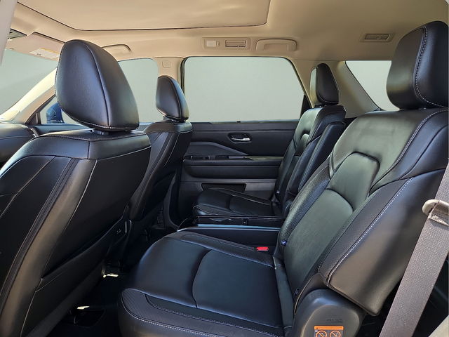 2024 Nissan Pathfinder SL Nissan Certified