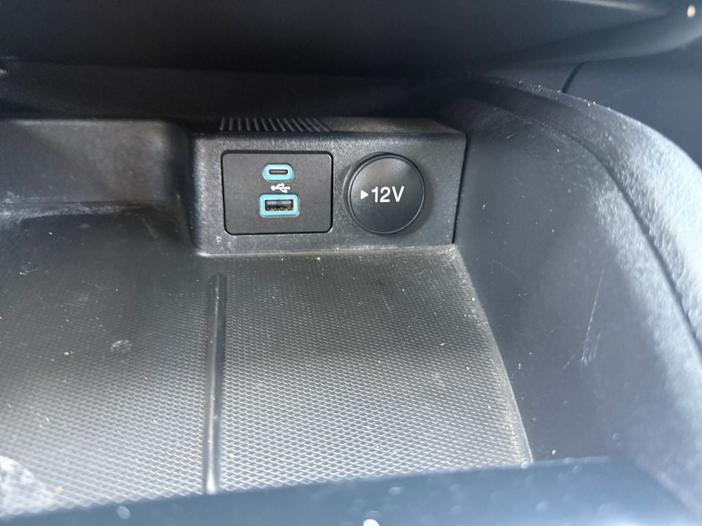 2022 Ford Escape Hybrid SE