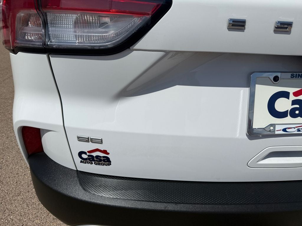2022 Ford Escape Hybrid SE