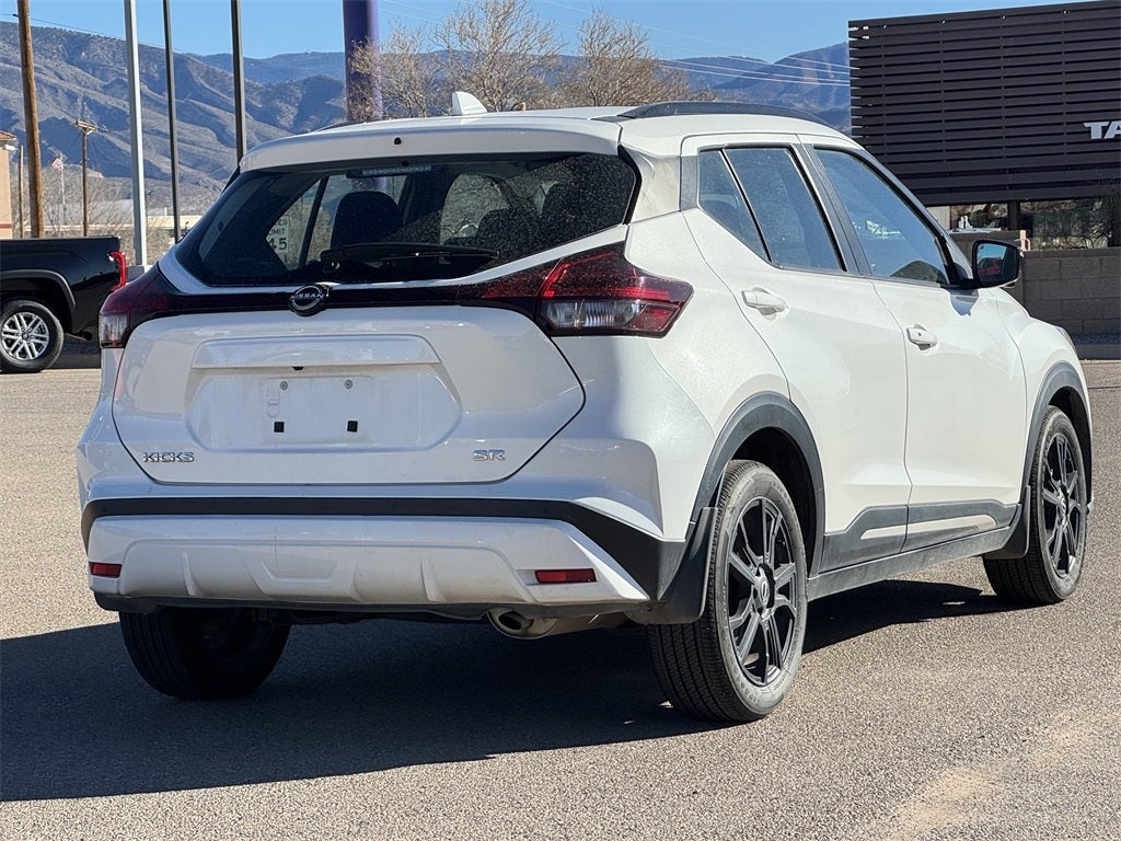 2024 Nissan Kicks SR