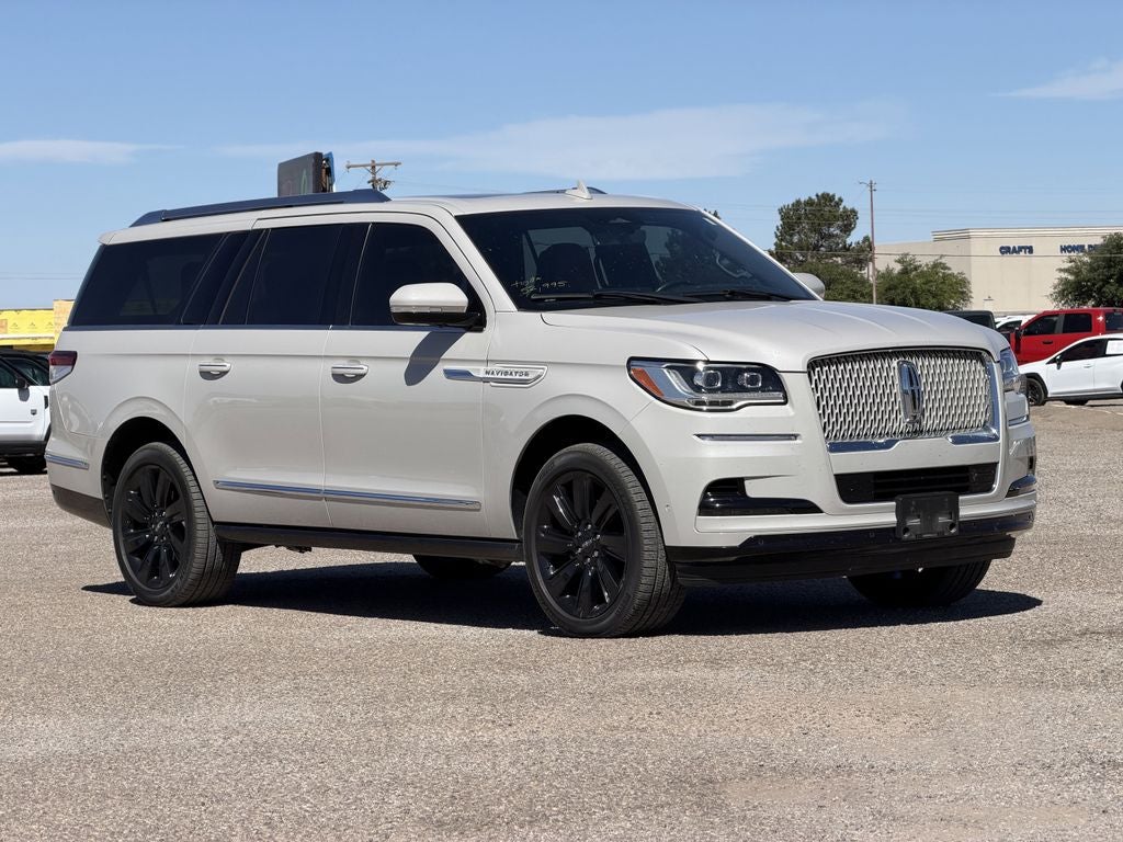 2022 Lincoln Navigator L Reserve
