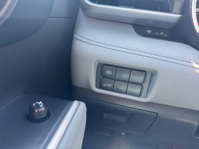 2024 Toyota Highlander Hybrid XLE