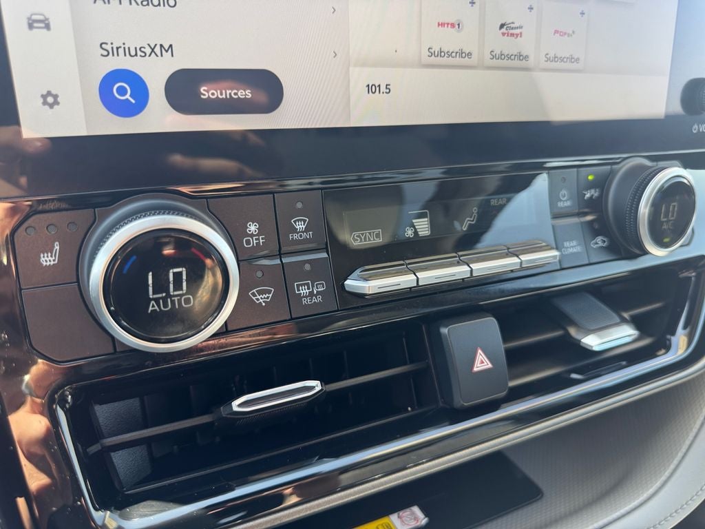 2024 Toyota Highlander Hybrid XLE