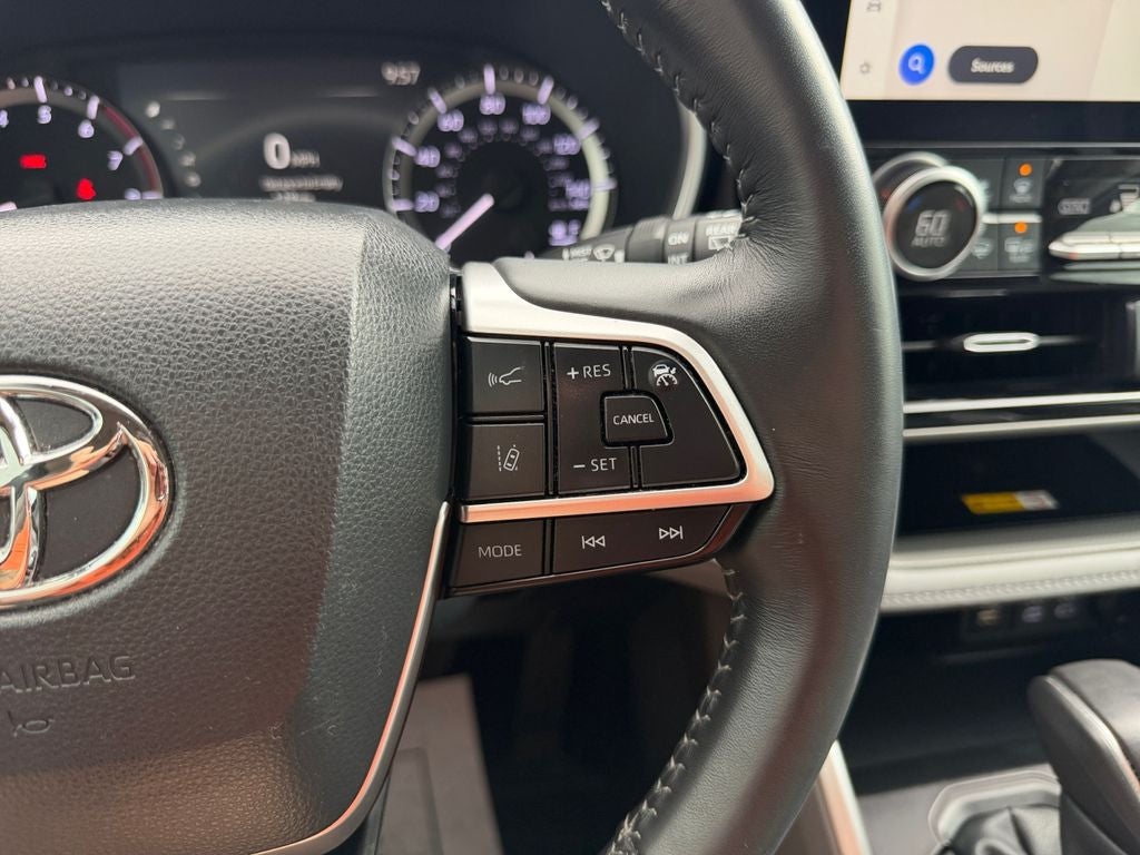 2024 Toyota Highlander XLE