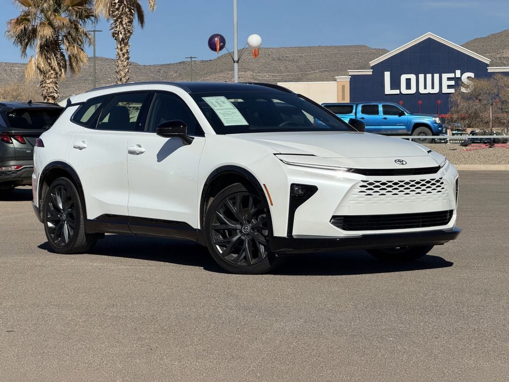 2025 Toyota Crown Signia XLE