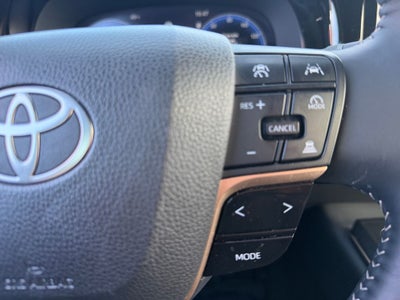 2025 Toyota Crown Signia XLE