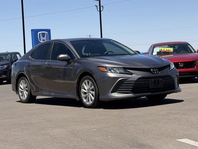 2022 Toyota Camry LE