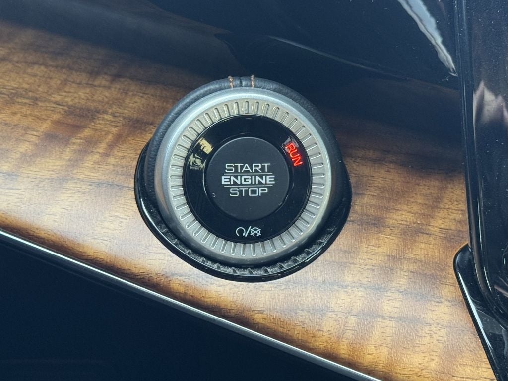 2022 Jeep Grand Wagoneer Series III