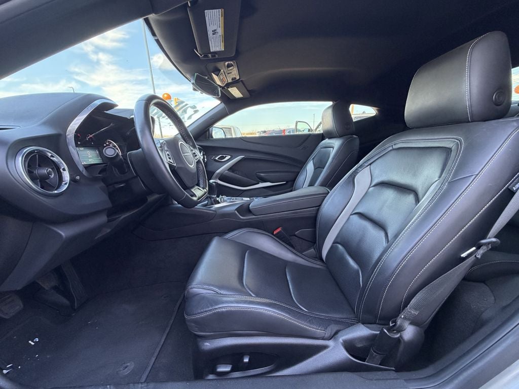 2023 Chevrolet Camaro RWD Coupe 2LT