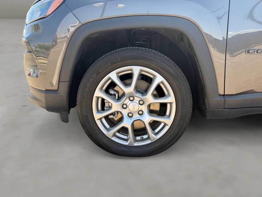 2023 Jeep Compass Latitude Lux FWD