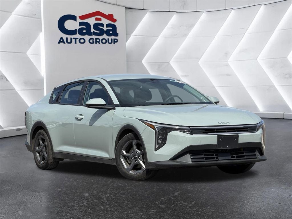 2025 Kia K4 LXS