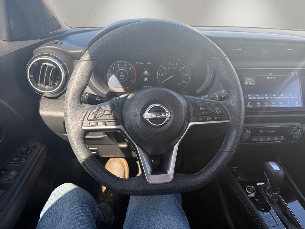 2024 Nissan Kicks SR Xtronic CVT