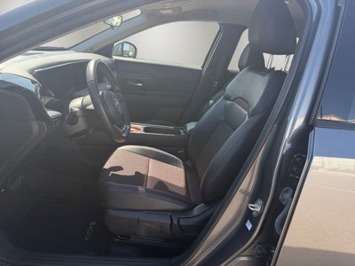 2025 Nissan Kicks SR FWD
