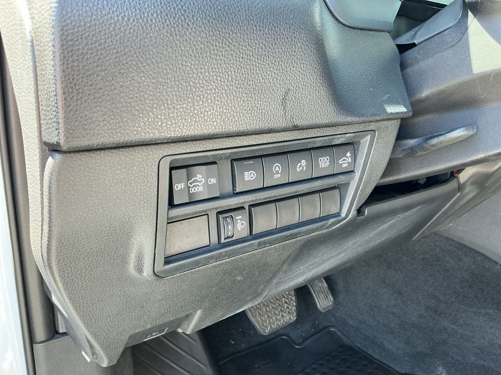 2022 Toyota Tundra SR5