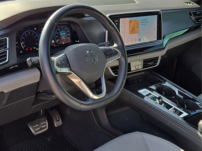 2024 Volkswagen Atlas Cross Sport 2.0T SEL R-Line