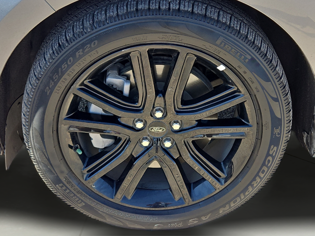 2022 Ford Edge ST Line